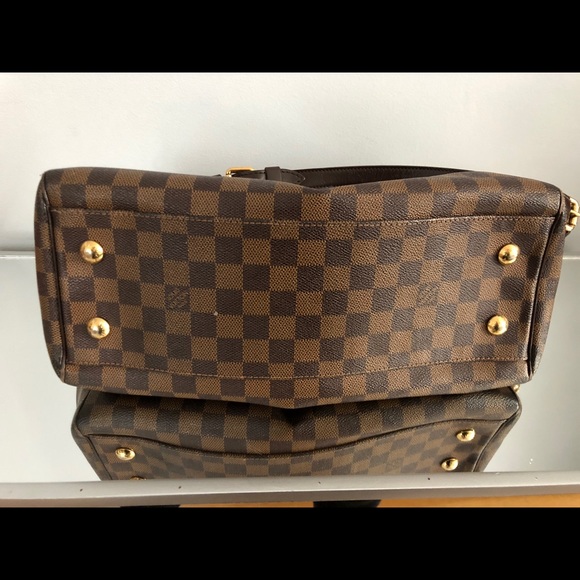 Authentic LV Damier Ebne Trevi PM Bag - Picture 4 of 8